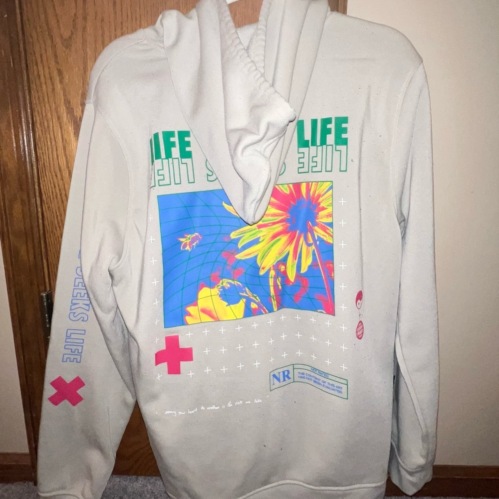 Trademark Hoodie/Pullover/Sweatshirt | SIZE (L)